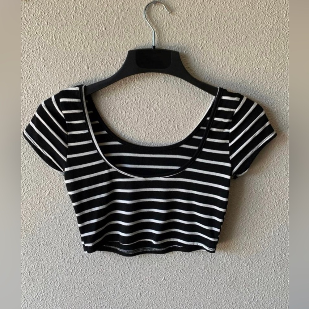 Poetry Small Black Cropped Top Short Sleeve Tee with White Stripes - Picture 4 of 7